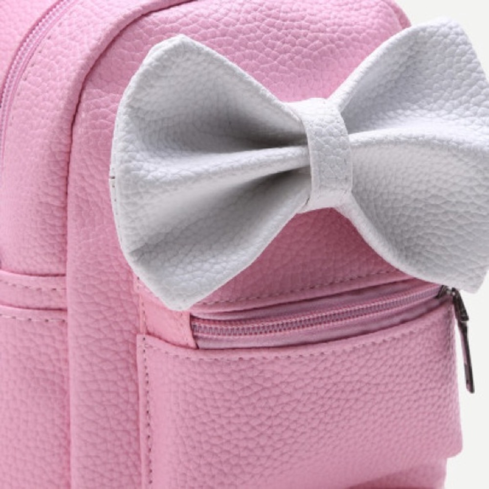 Mini Pink Backpack 🎀 - Picture 4 of 7
